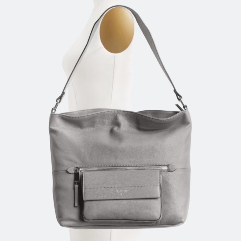 Like new! Chelsea Shoulder Bag - Picture 1 of 3
